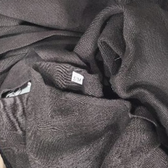 Yazinie FalWomen Batwing Open Back Dress - Picture 7 of 10